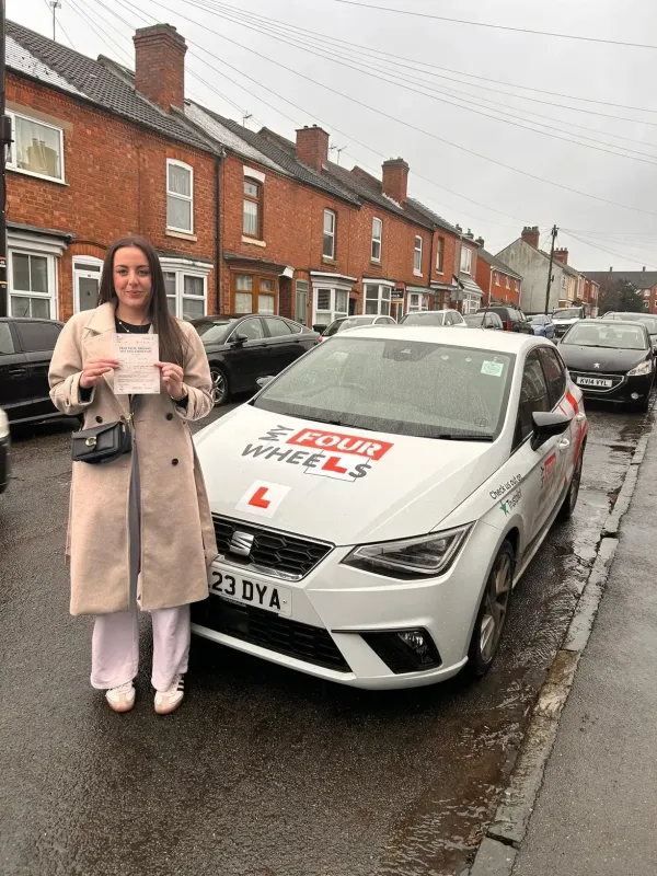 Learner driver who passed with My Four Wheels